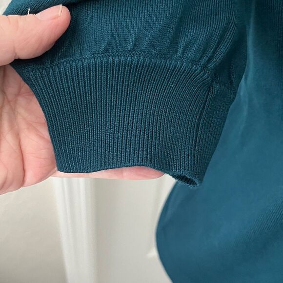 H Halston Heritage Deep Teal Knit with Embellished Neckline Short Sleeve NWOT - Picture 5 of 11